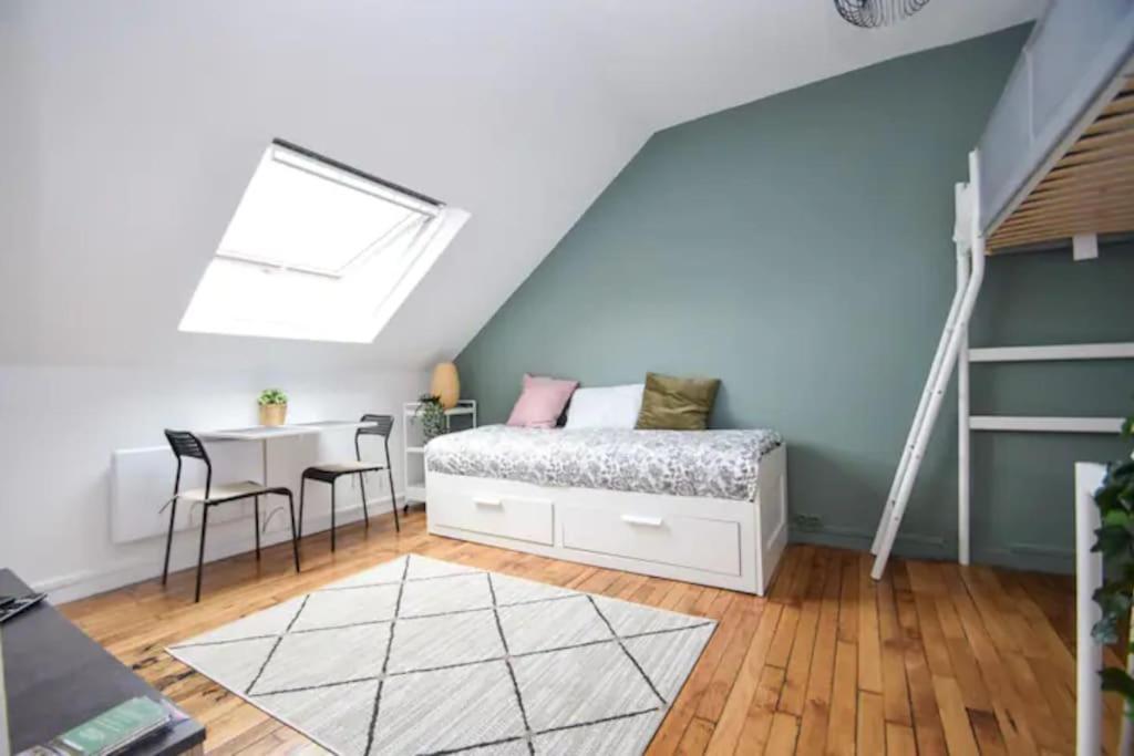 Disponible - Appartement Entier - 10Mn Rer B Aeroport Cdg - Paris Gare Du Nord, T11 Express, Le Bourget, Tout Equipe, Netflix Gratuit, 3 Personnes, 4Eme Etage, Escaliers, Parc Des Expositions, Parking Rue Gratuit Apres 19H Drancy Exterior photo