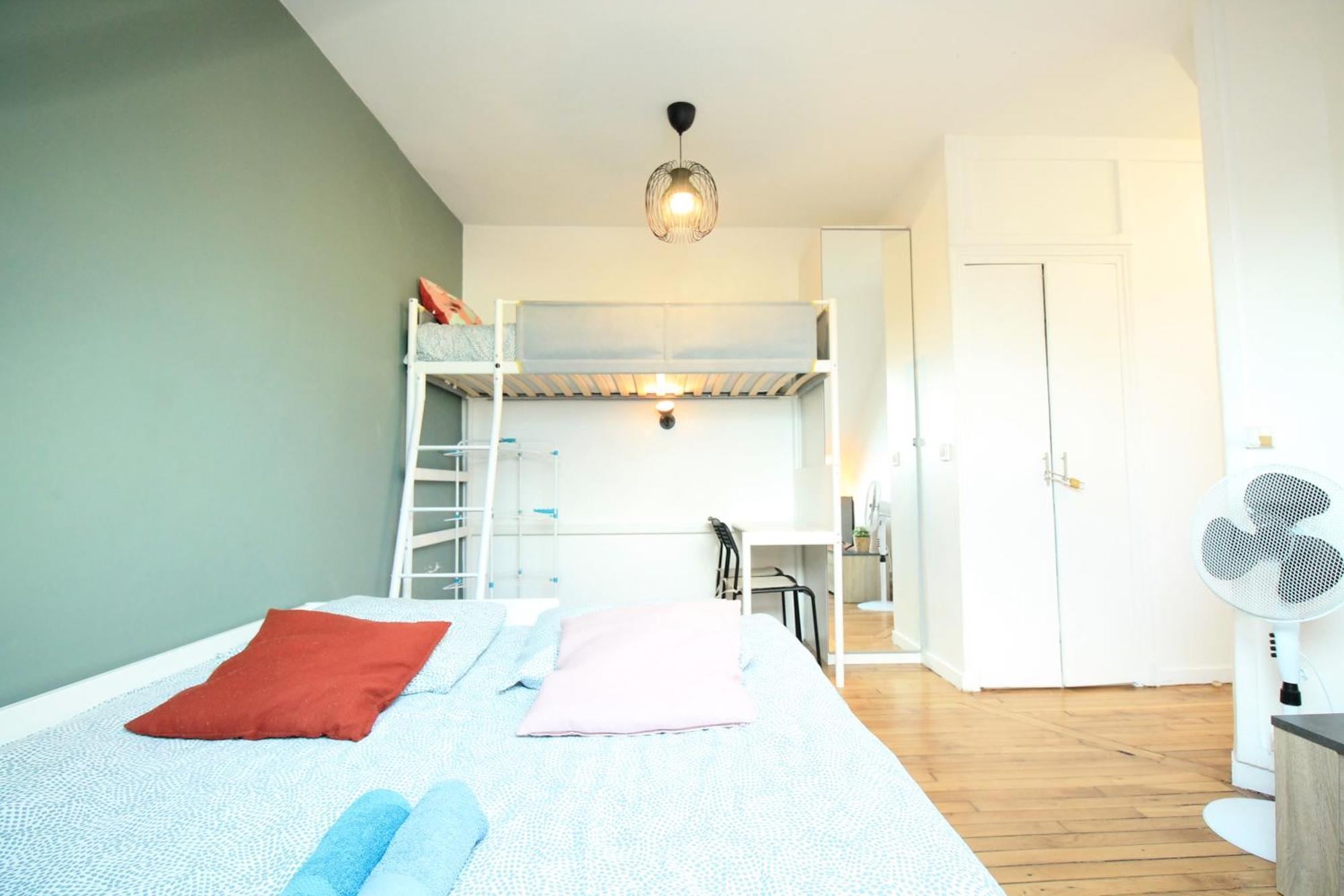 Disponible - Appartement Entier - 10Mn Rer B Aeroport Cdg - Paris Gare Du Nord, T11 Express, Le Bourget, Tout Equipe, Netflix Gratuit, 3 Personnes, 4Eme Etage, Escaliers, Parc Des Expositions, Parking Rue Gratuit Apres 19H Drancy Exterior photo