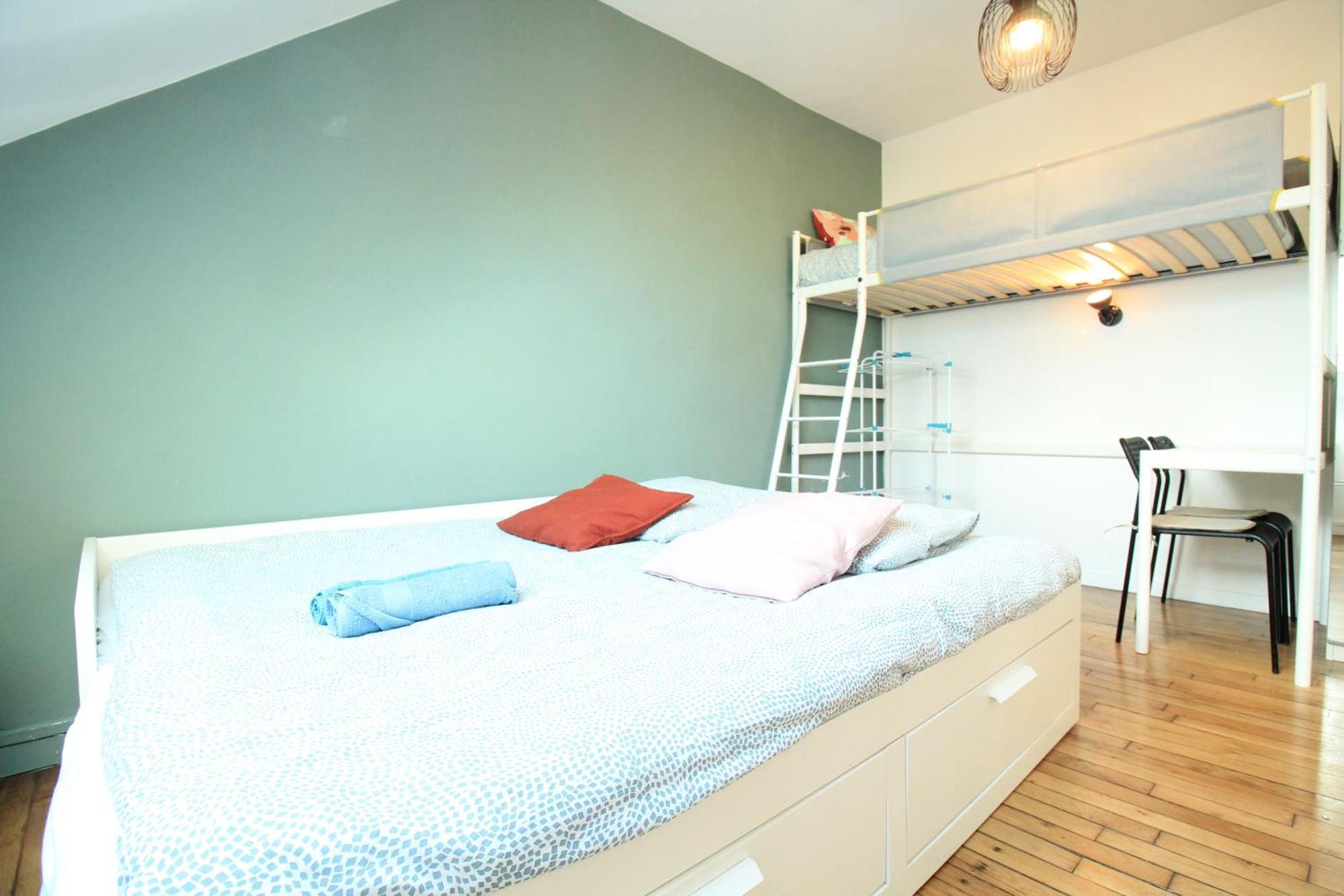 Disponible - Appartement Entier - 10Mn Rer B Aeroport Cdg - Paris Gare Du Nord, T11 Express, Le Bourget, Tout Equipe, Netflix Gratuit, 3 Personnes, 4Eme Etage, Escaliers, Parc Des Expositions, Parking Rue Gratuit Apres 19H Drancy Exterior photo